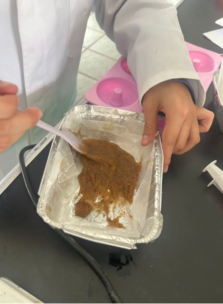 Introducción de la mezcla en el molde