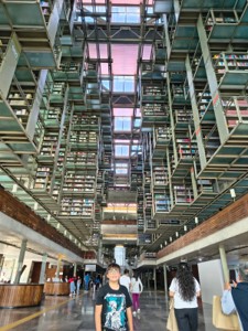 Figura 4. Visita de Maximiliano a la biblioteca José Vasconcelos.